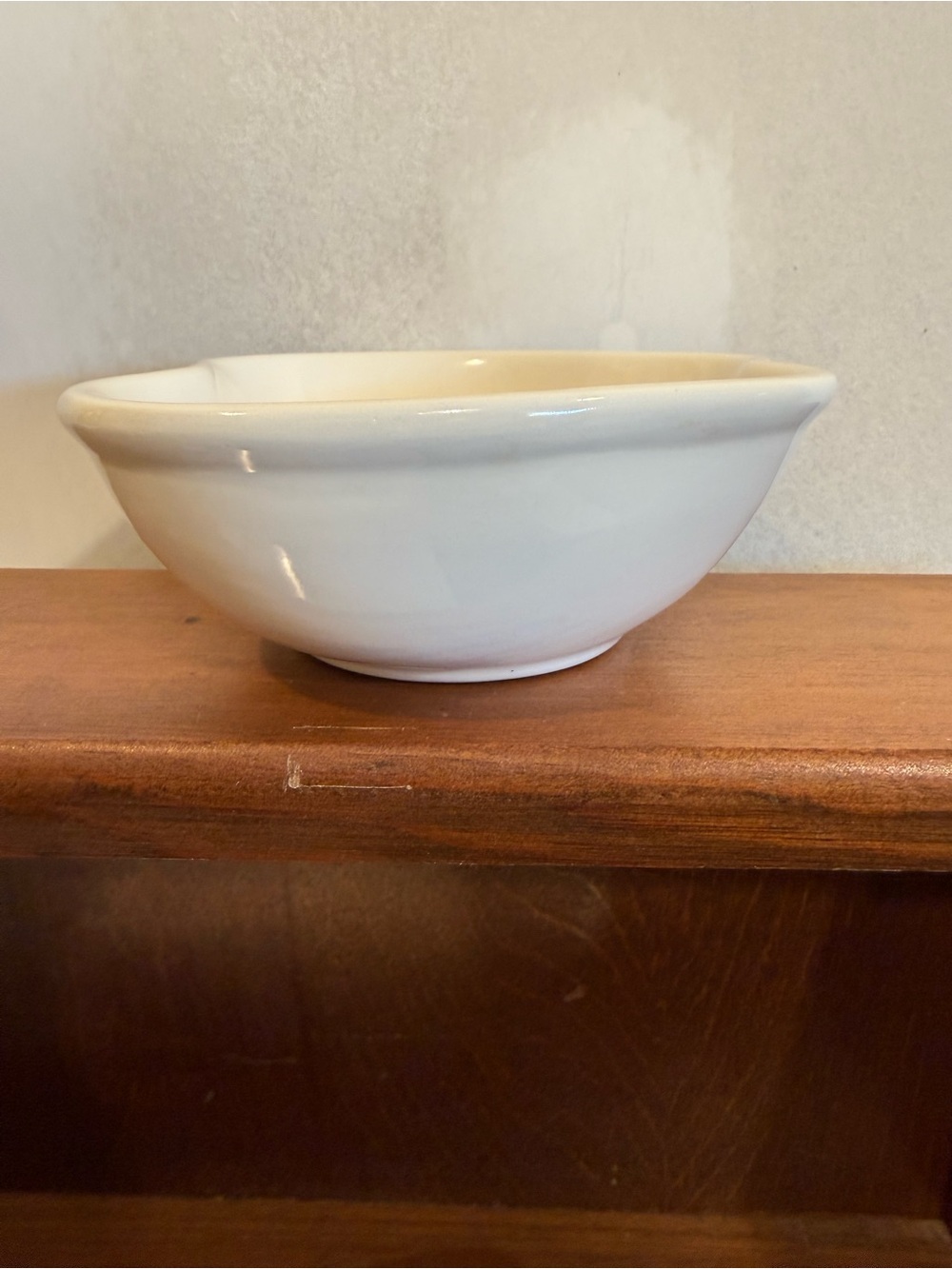 Ceramic Apple Motif Small Bowl - White with Red Apples - Picture 3 of 5